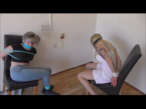 ❤️ Verslaafd / vastgebonden en de mond gesnoerd / jonkvrouw in nood Fuck video at porn nl.extratorrents.top ☑
