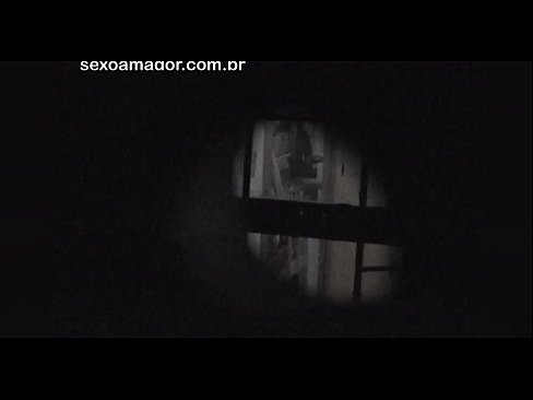 ❤️ Blondie wordt stiekem gefilmd door een voyeur uit de buurt, verstopt achter holle bakstenen Fuck video at porn nl.extratorrents.top ☑