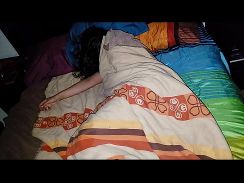 ❤️ Stiefzoon die zijn jonge stiefmoeder berispt terwijl ze slaapt. Fuck video at porn nl.extratorrents.top ☑
